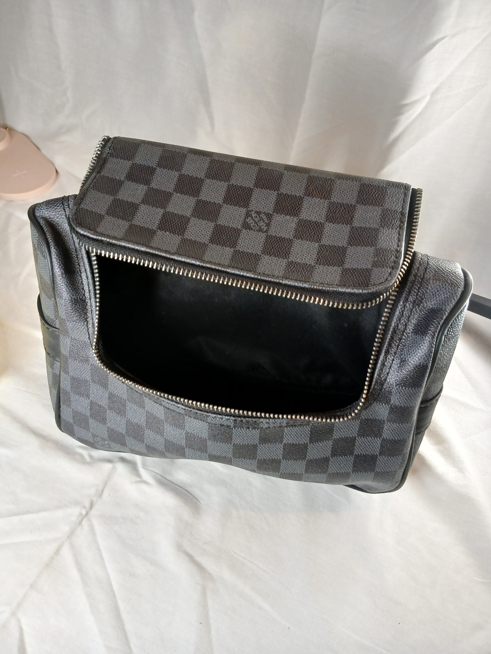 DAMAGED PROJECT BAG FOR PARTS/REPAIR/CRAFTING Men's Canvas Toiletry/Dopp Kit